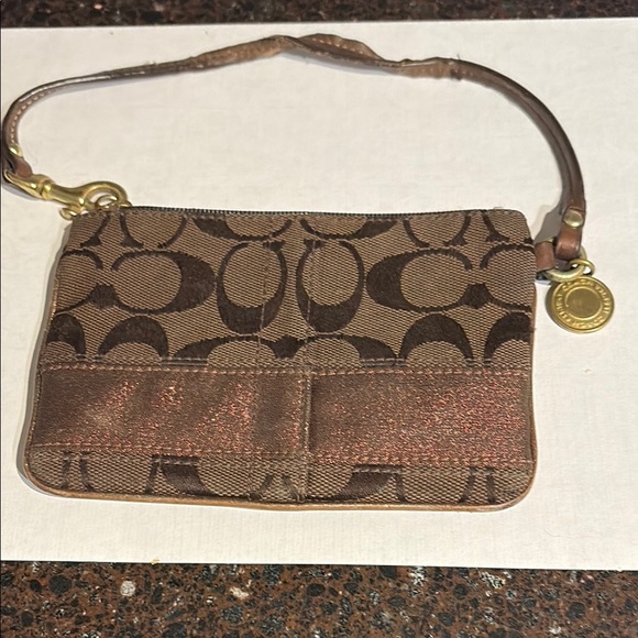Preowned Coach Wristlet | 40028 Signature Brown Canvas - Picture 1 of 8